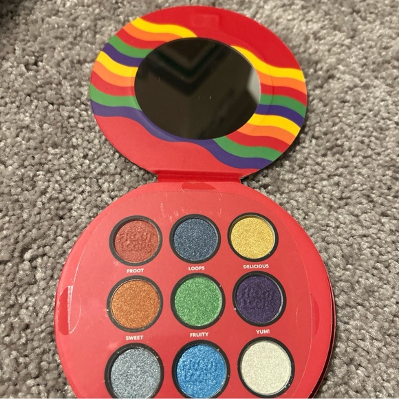 FRUIT FROOT LOOPS Eyeshadow Palette 9 Colors w/Mirror by Taste Beauty - Picture 4 of 4